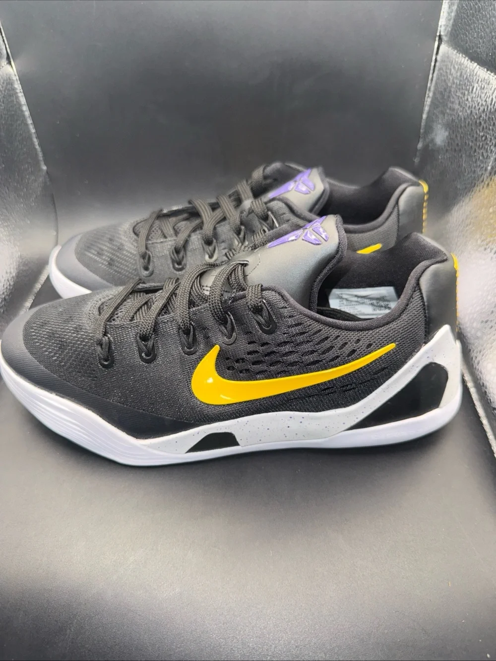 Nike Men’s Black & Yellow Low-Top Basketball Shoes